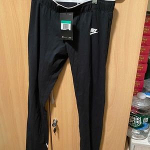 Nike leggings BRAND NEW